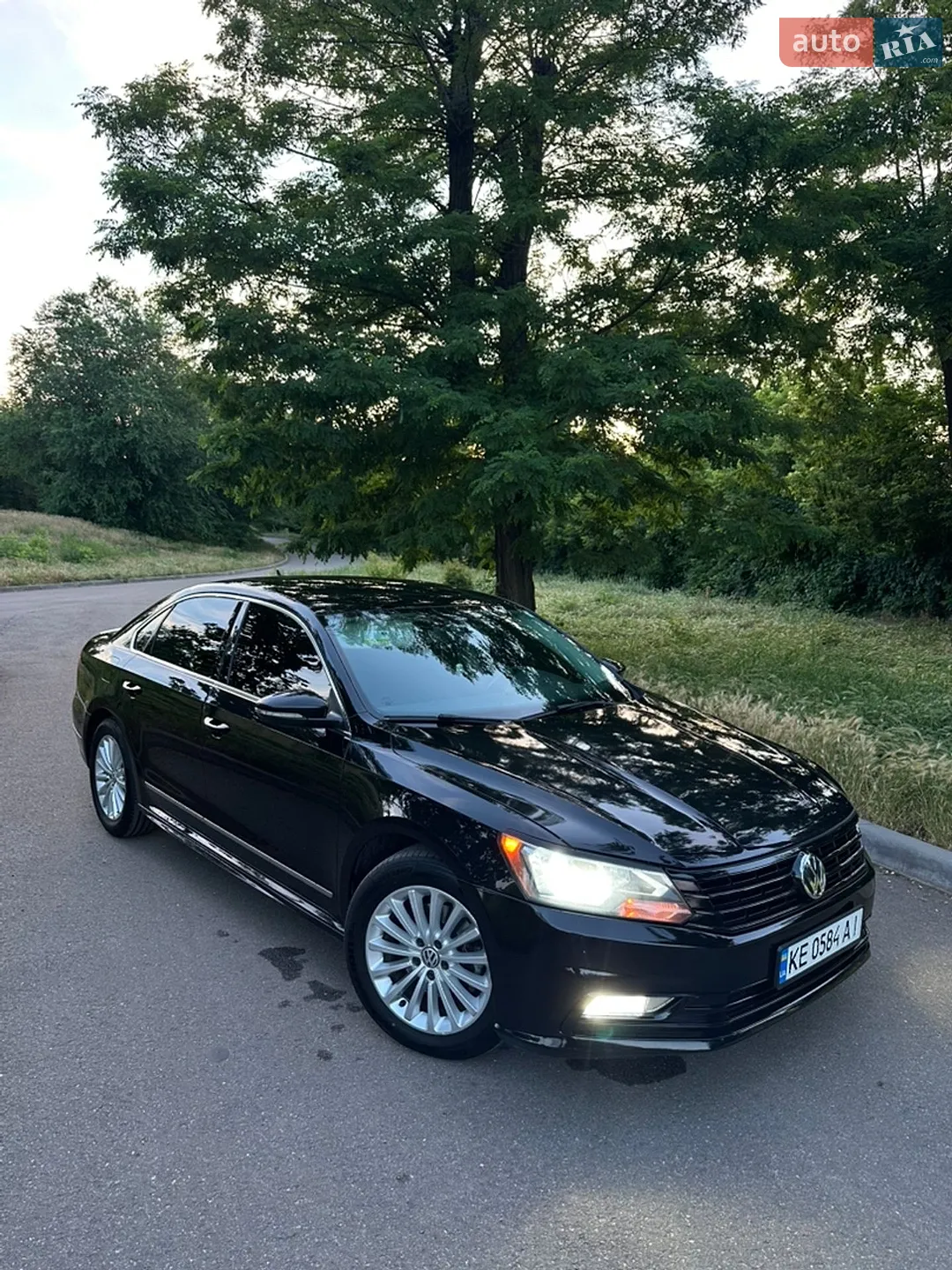 2016 Volkswagen Passat - фото 1