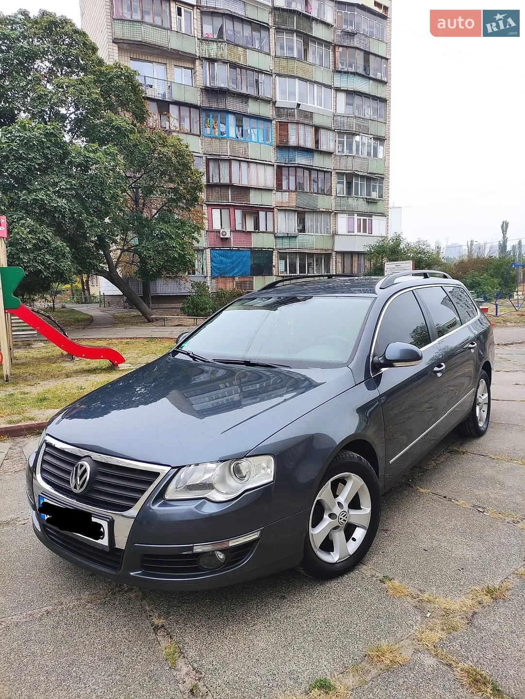2010 Volkswagen Passat - мініатюра 2
