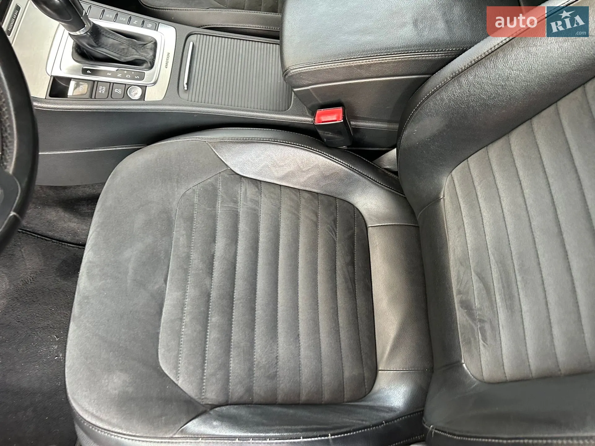 2011 Volkswagen Passat - мініатюра 24