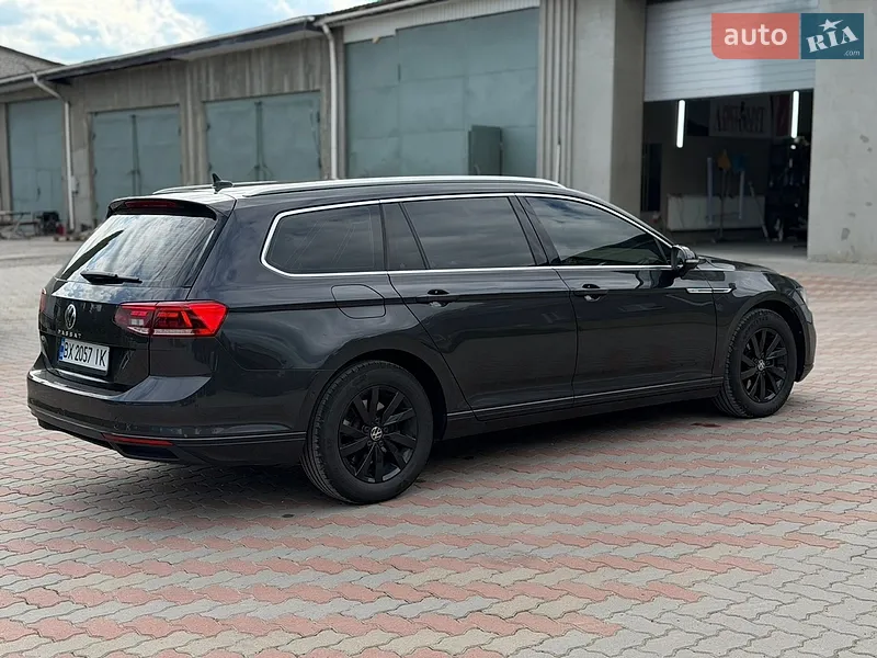 Volkswagen Passat 2021 VIN WVWZZZ3CZME125428 фото оголошення 12 з 98