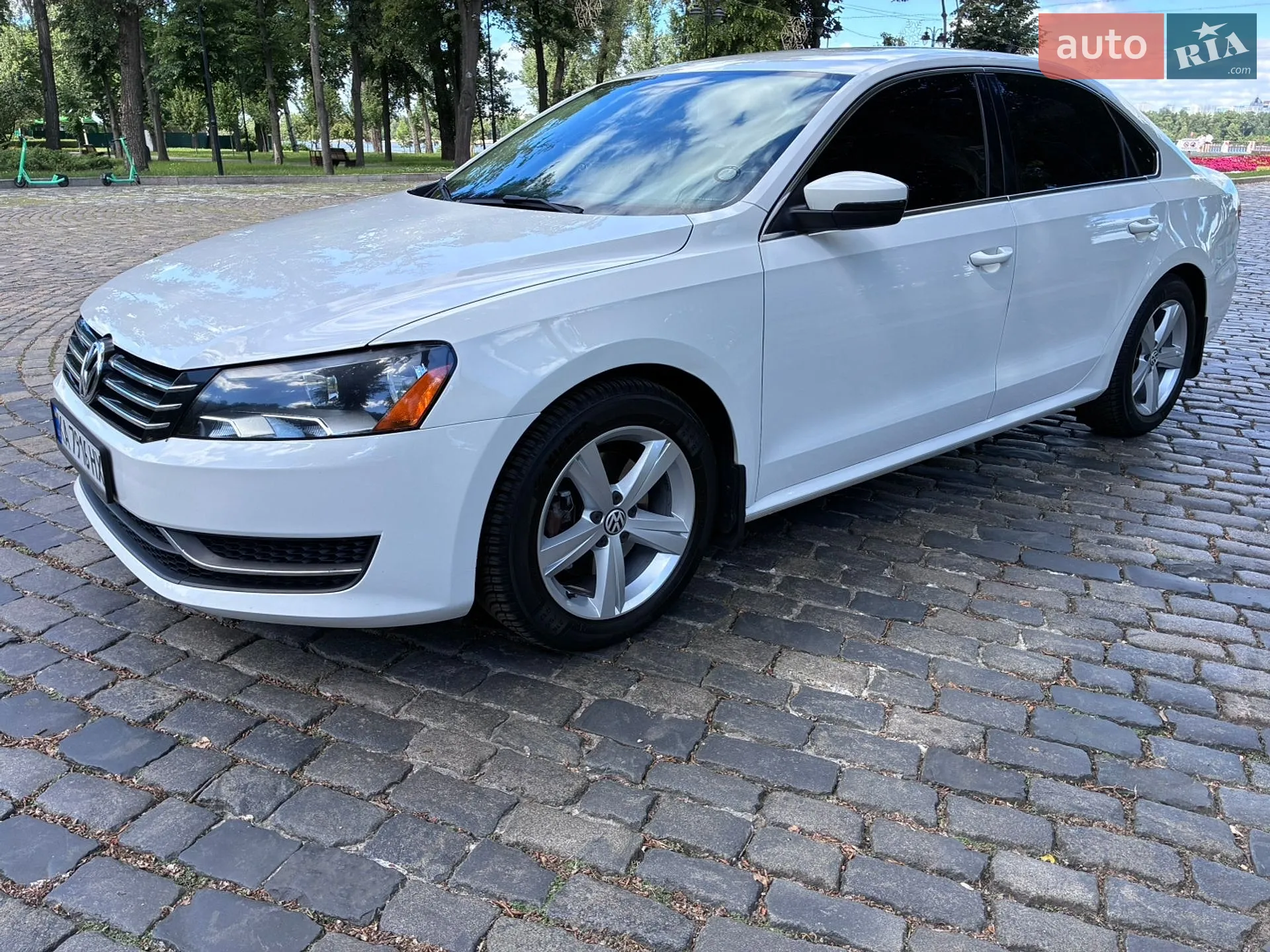 2012 Volkswagen Passat - мініатюра 2