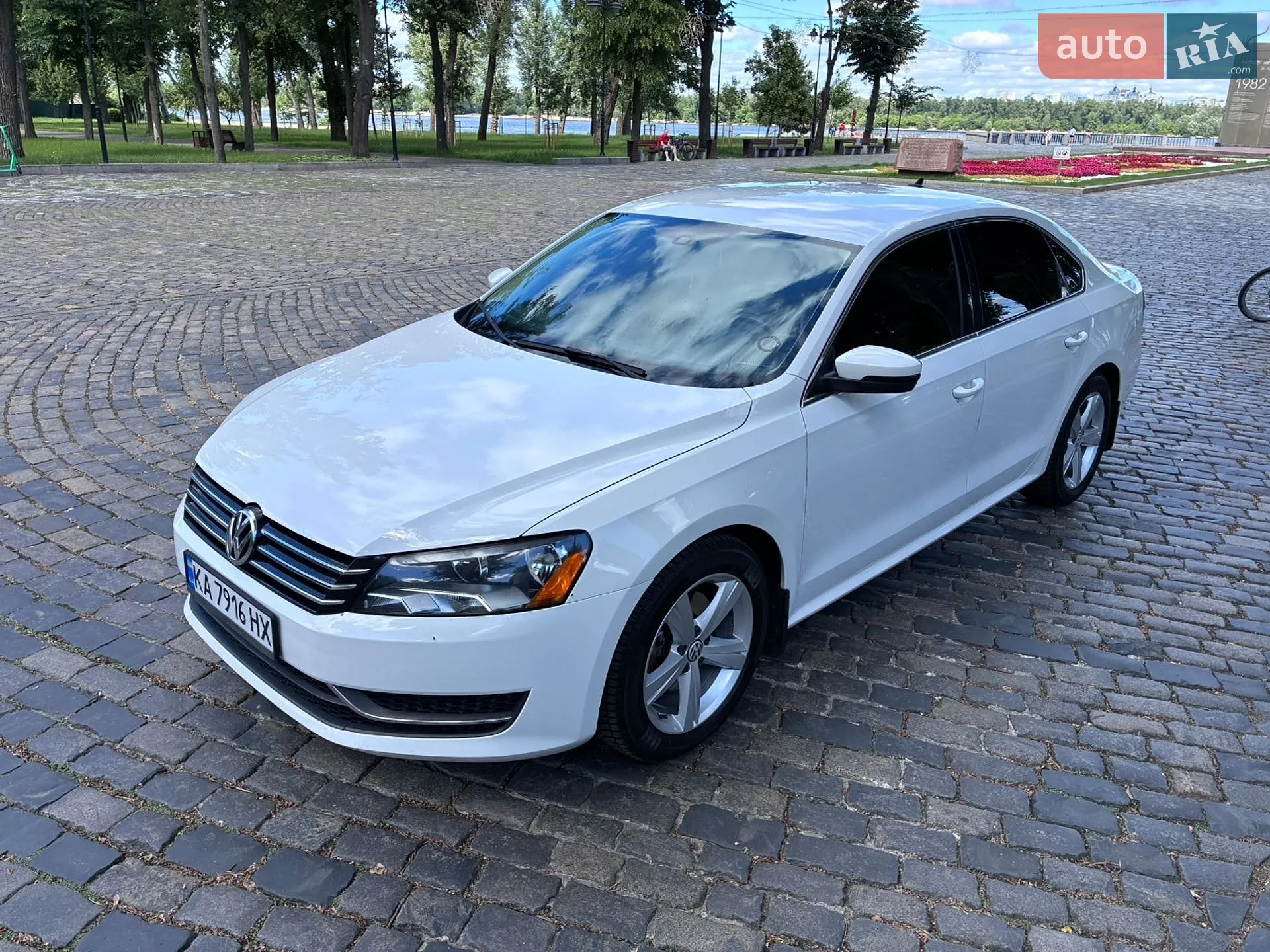 2012 Volkswagen Passat - мініатюра 3