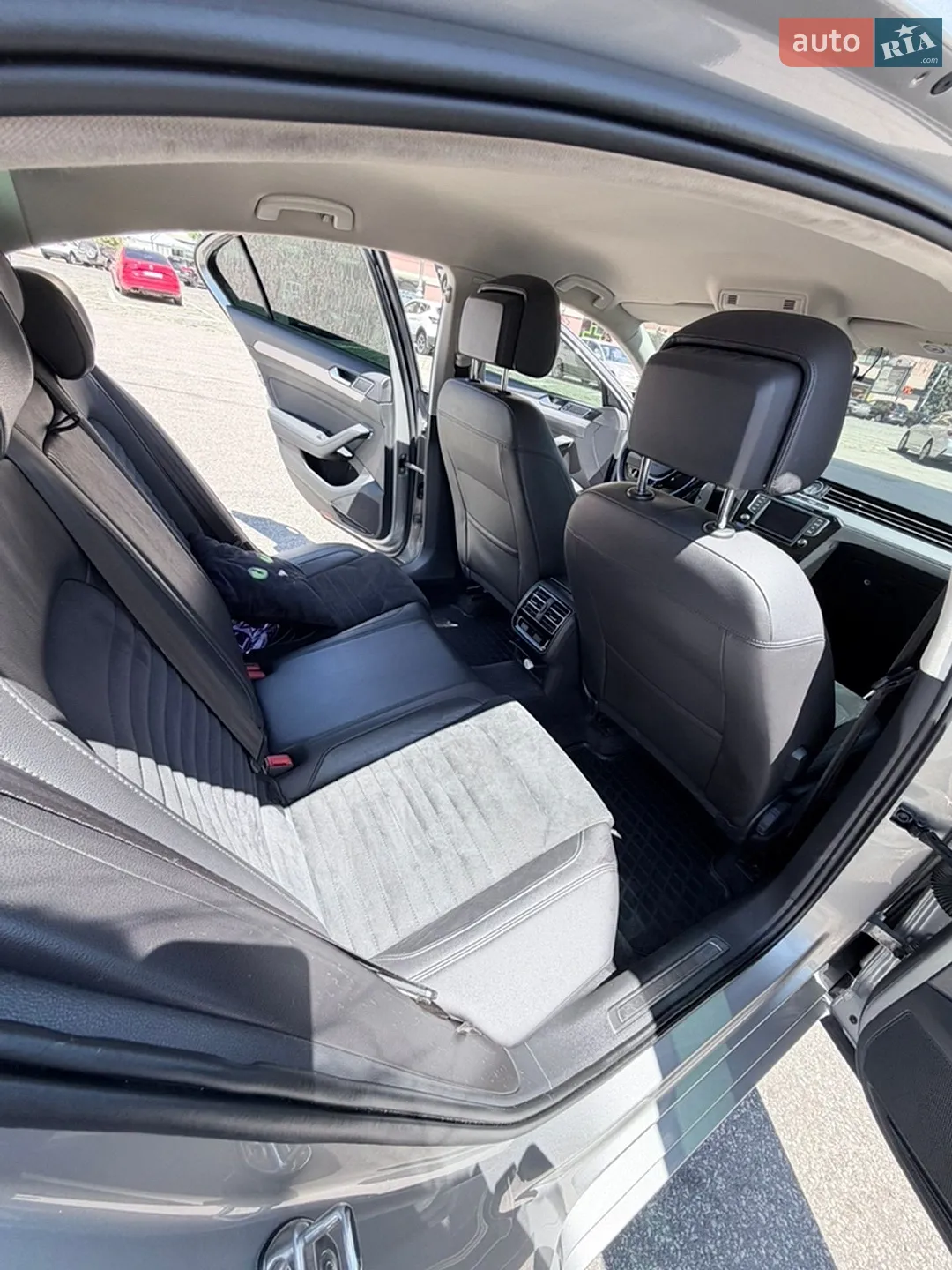2016 Volkswagen Passat - мініатюра 12