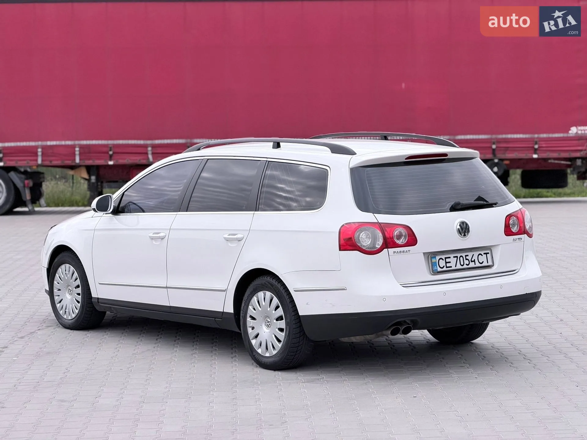2010 Volkswagen Passat - мініатюра 6
