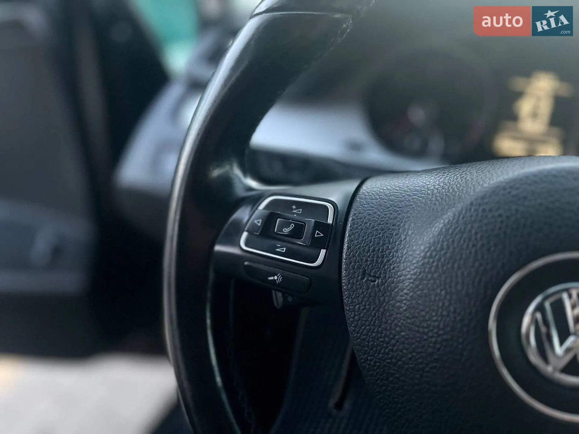 2010 Volkswagen Passat - мініатюра 32