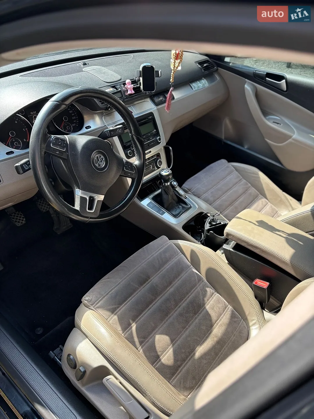 2010 Volkswagen Passat - мініатюра 3