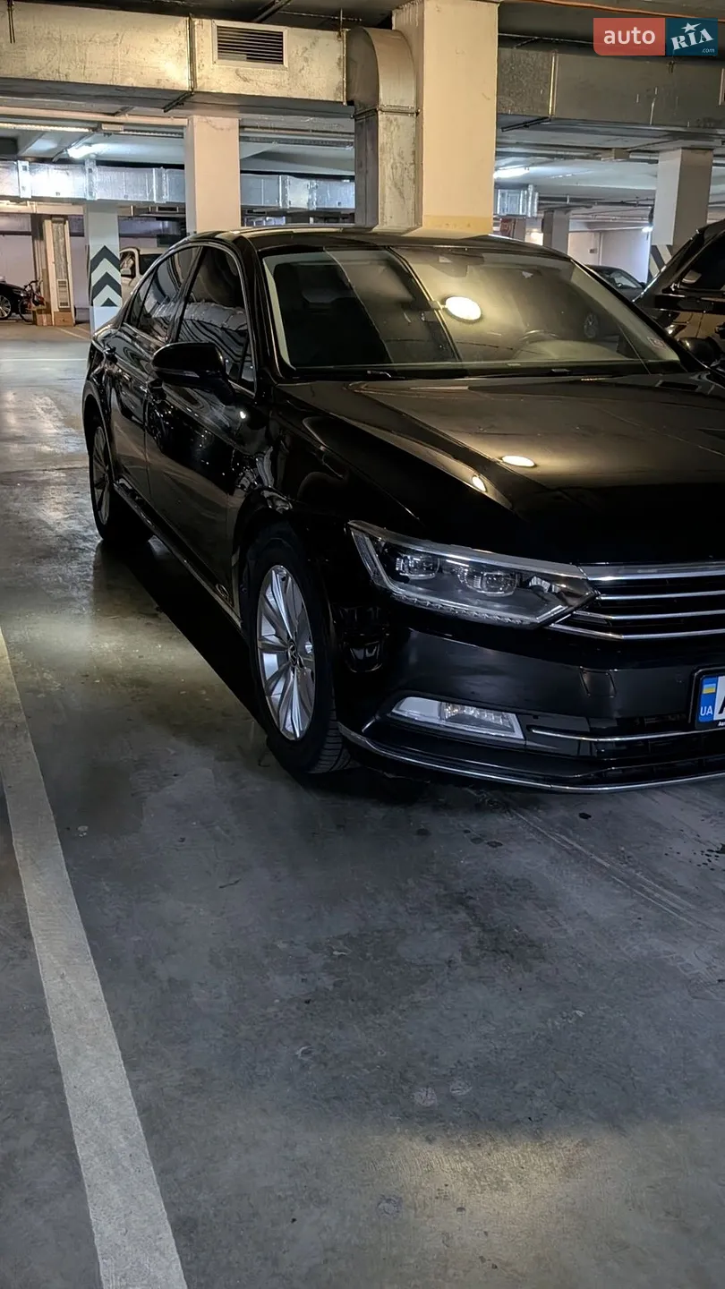2019 Volkswagen Passat - мініатюра 2