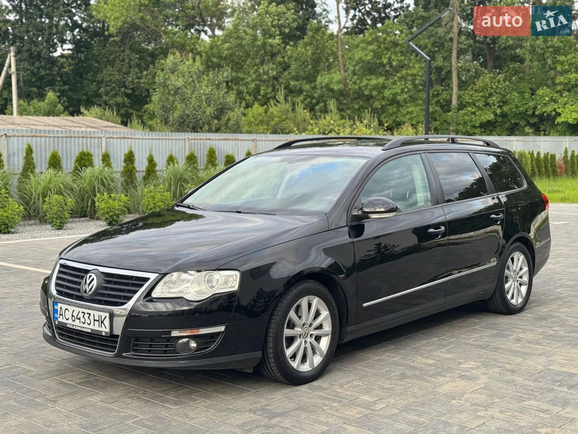 2010 Volkswagen Passat - мініатюра 2