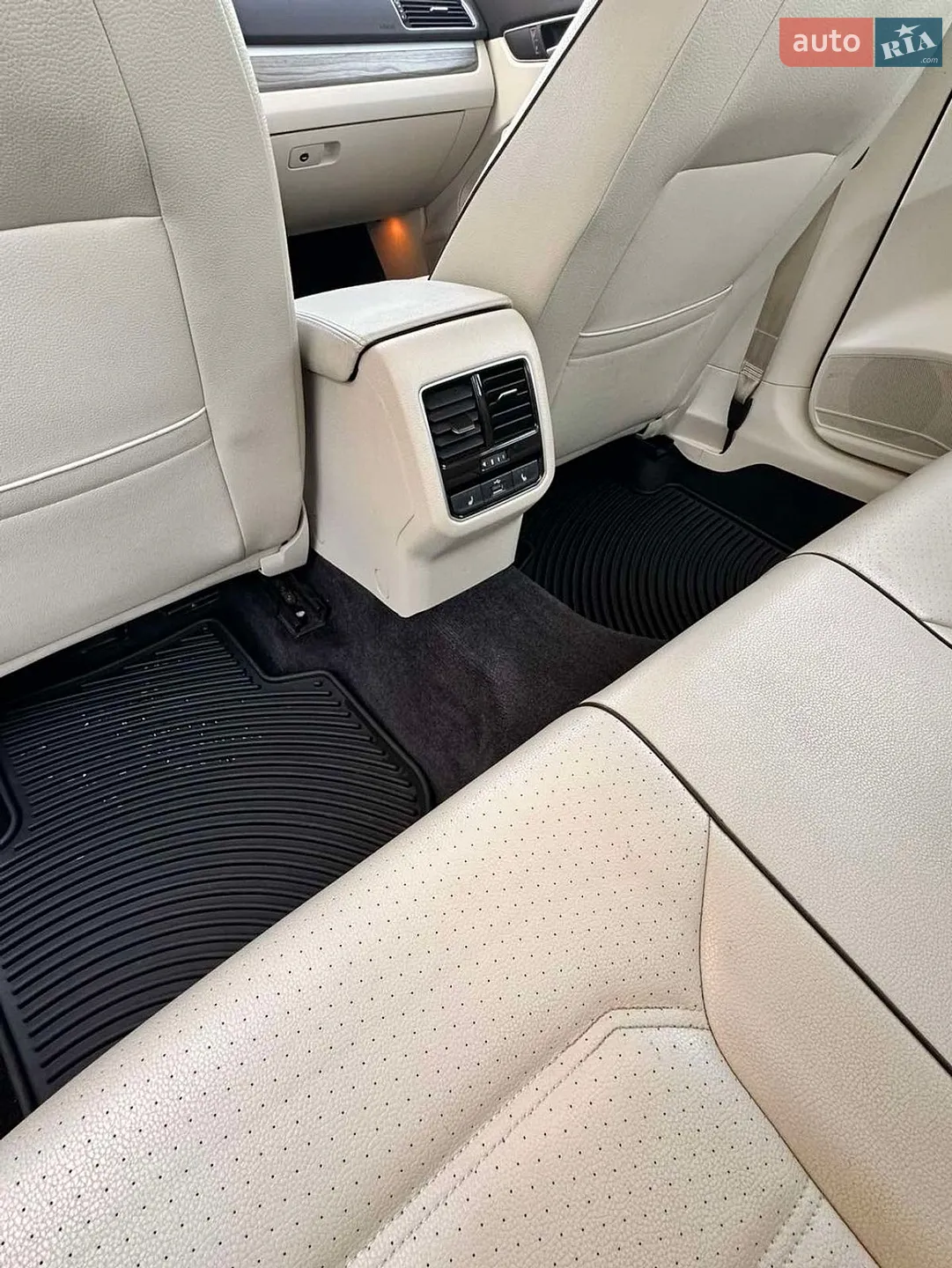 2017 Volkswagen Passat - мініатюра 12