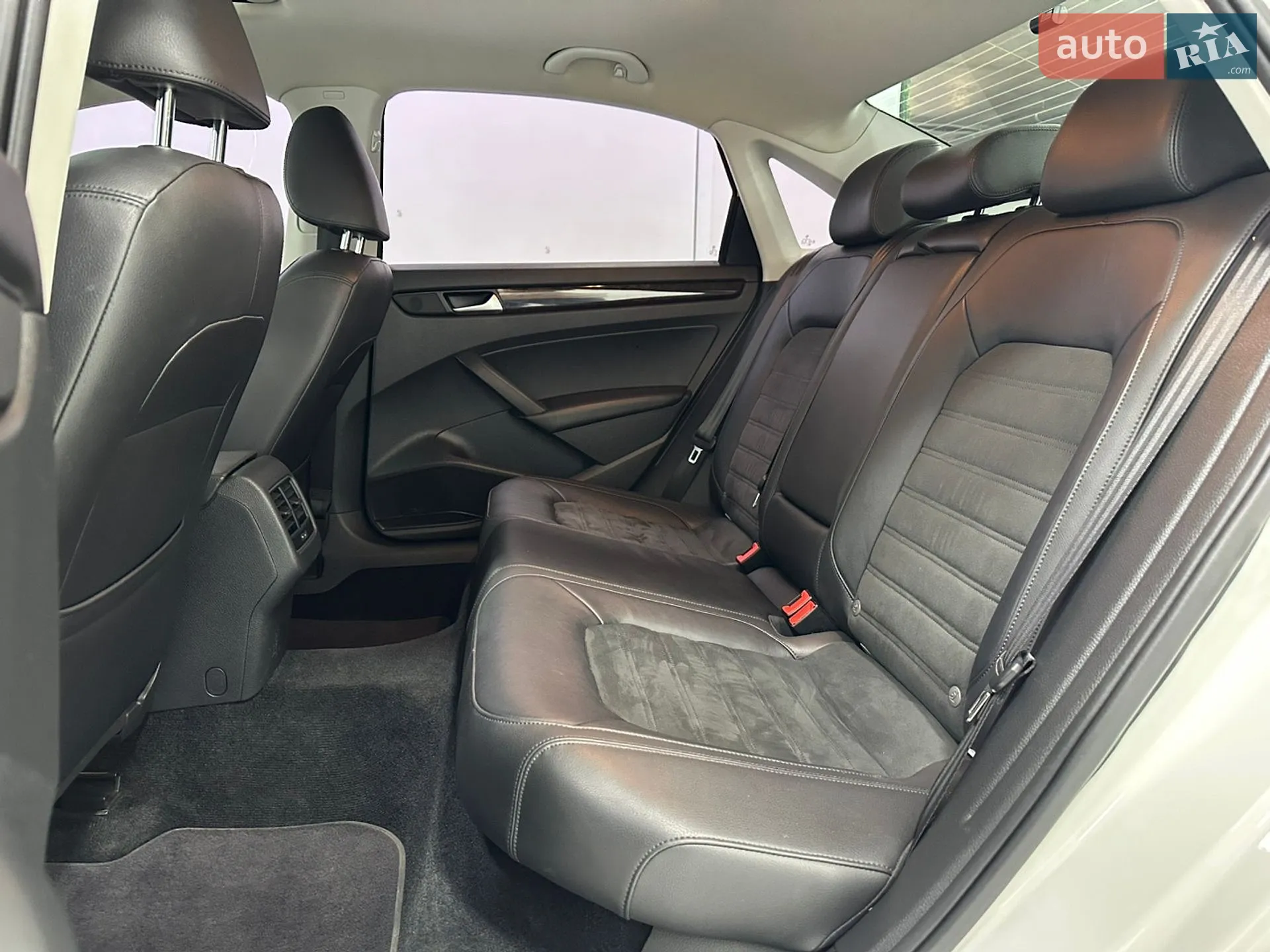 2014 Volkswagen Passat - мініатюра 27