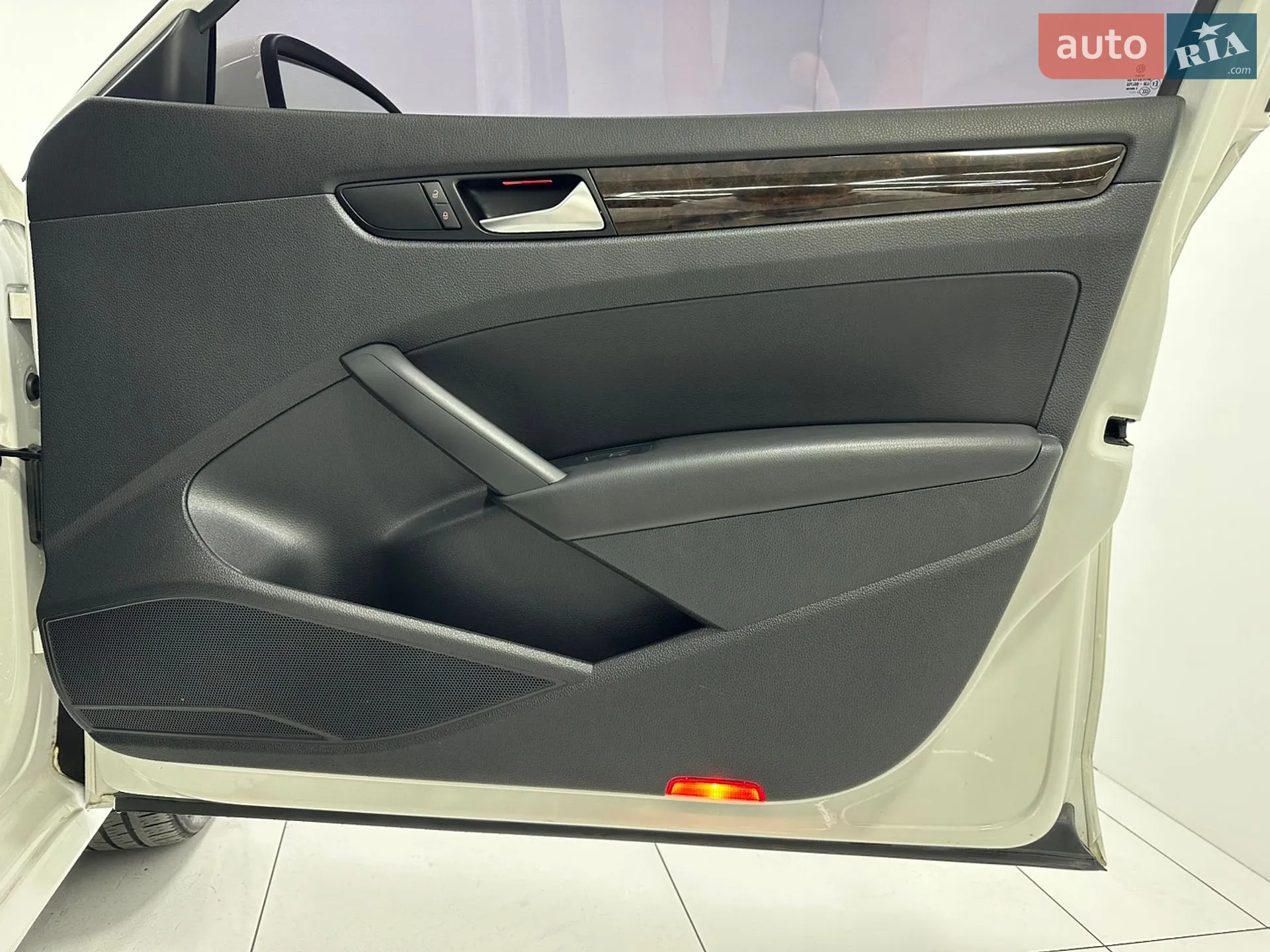 2014 Volkswagen Passat - мініатюра 41