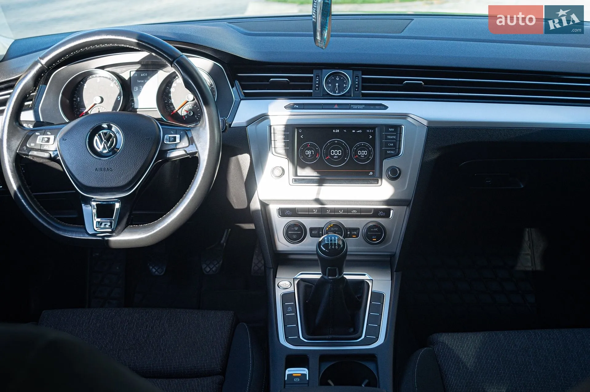 2016 Volkswagen Passat - мініатюра 12