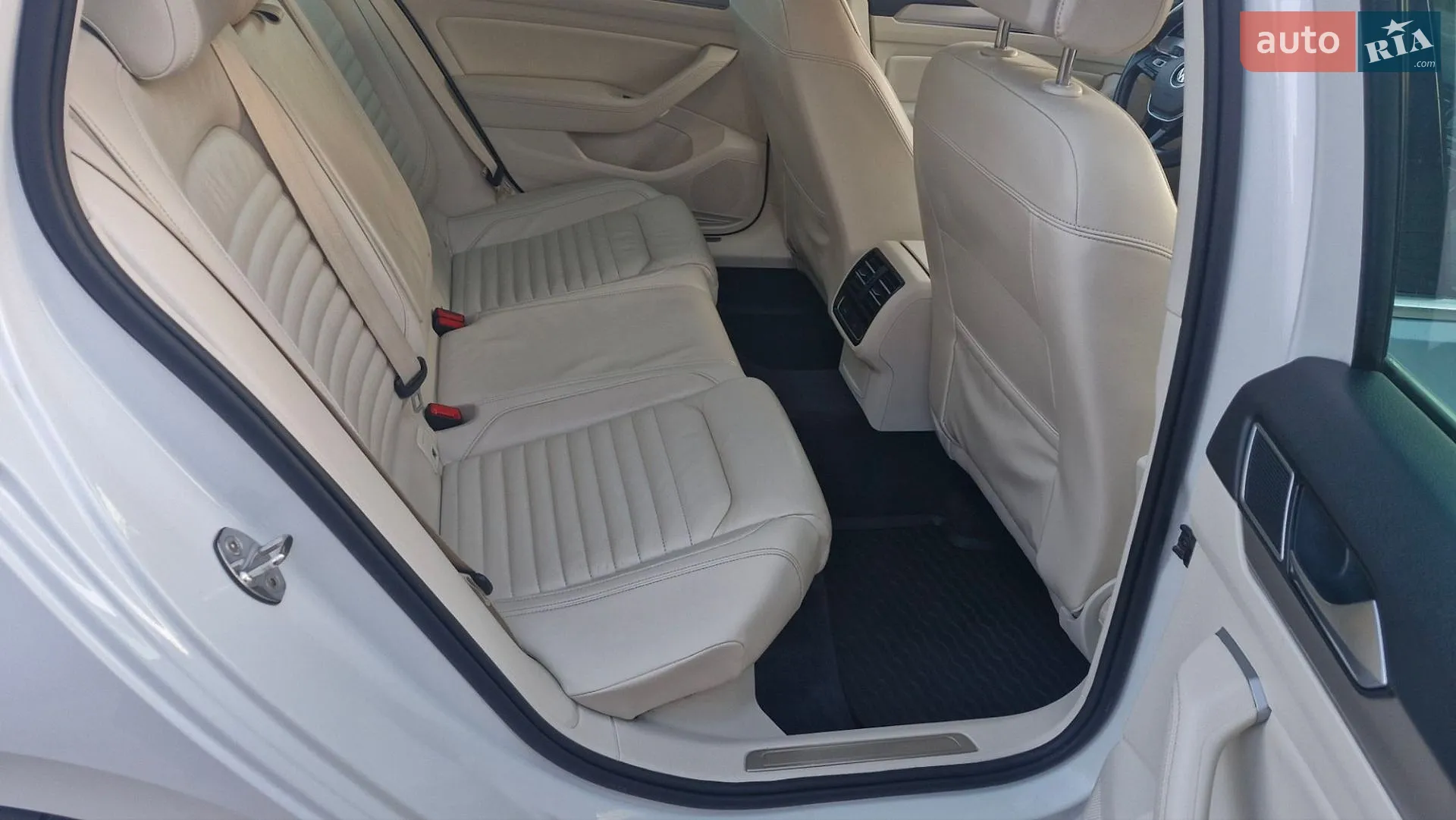 2015 Volkswagen Passat - мініатюра 26