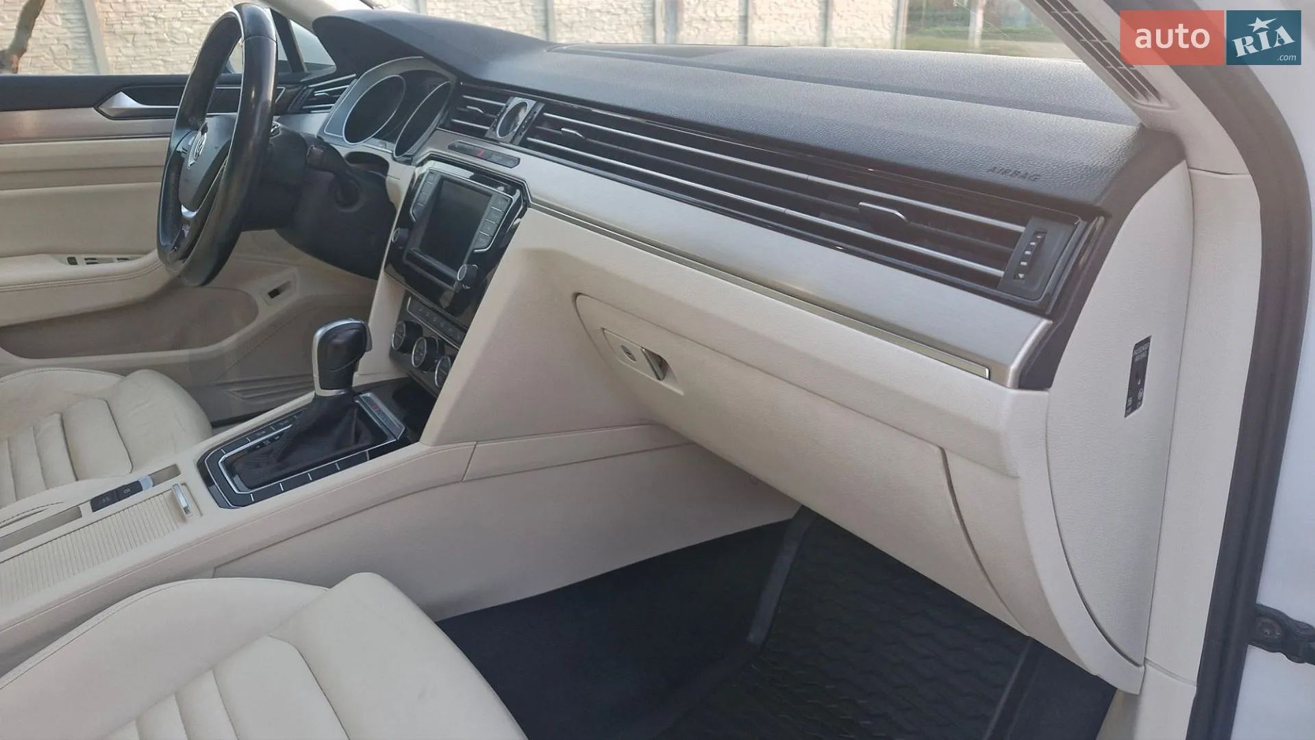 2015 Volkswagen Passat - мініатюра 29