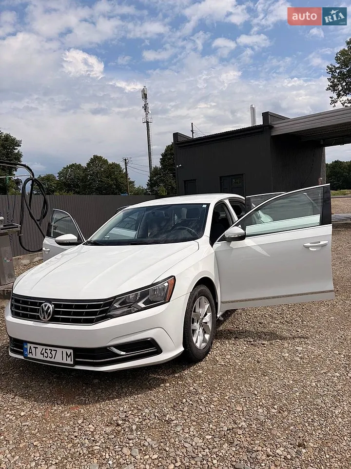 2016 Volkswagen Passat - мініатюра 15