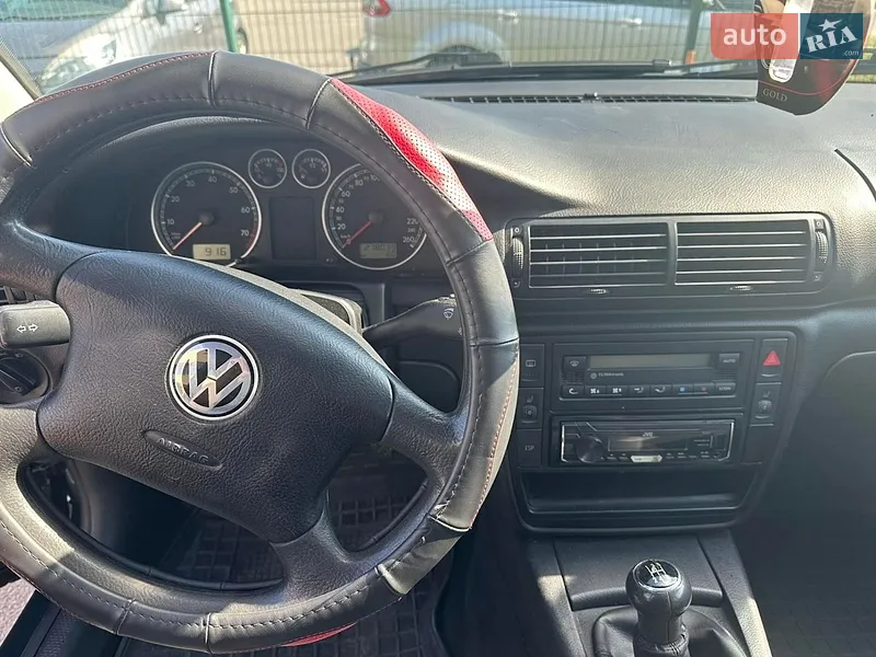 Volkswagen Passat 2001 VIN WVWZZZ3BZ1E152839 фото оголошення 11 з 41