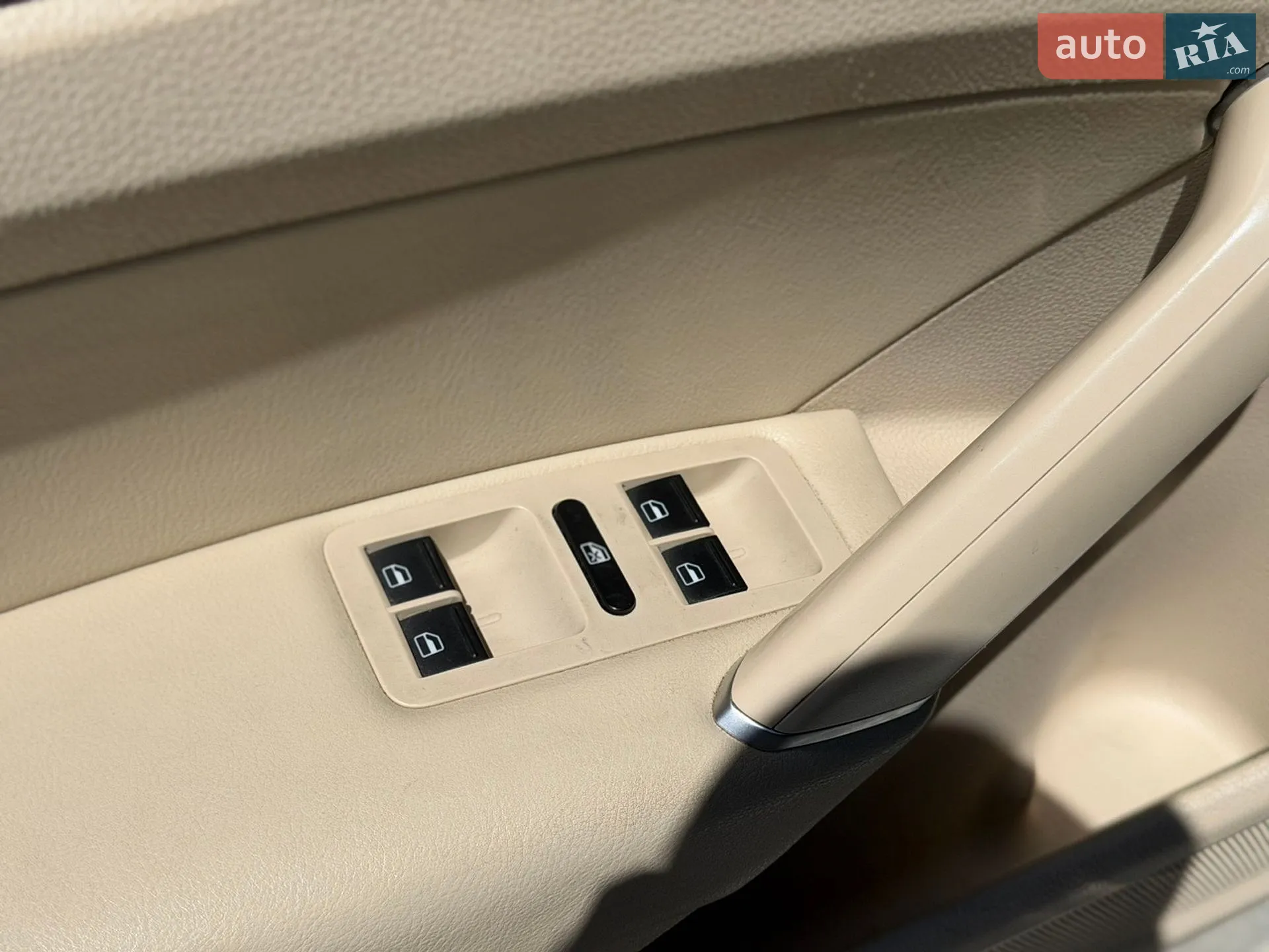 2012 Volkswagen Passat - мініатюра 31