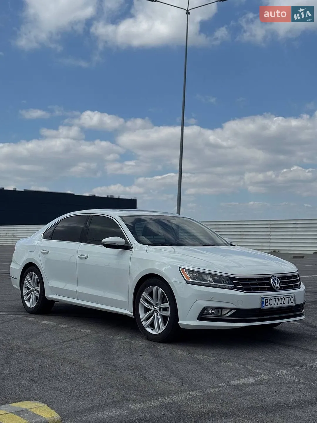 2018 Volkswagen Passat - мініатюра 2
