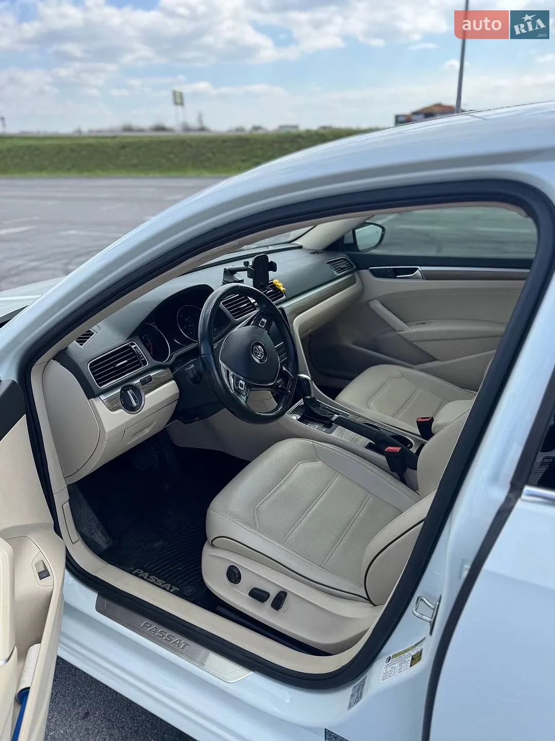 2018 Volkswagen Passat - мініатюра 16