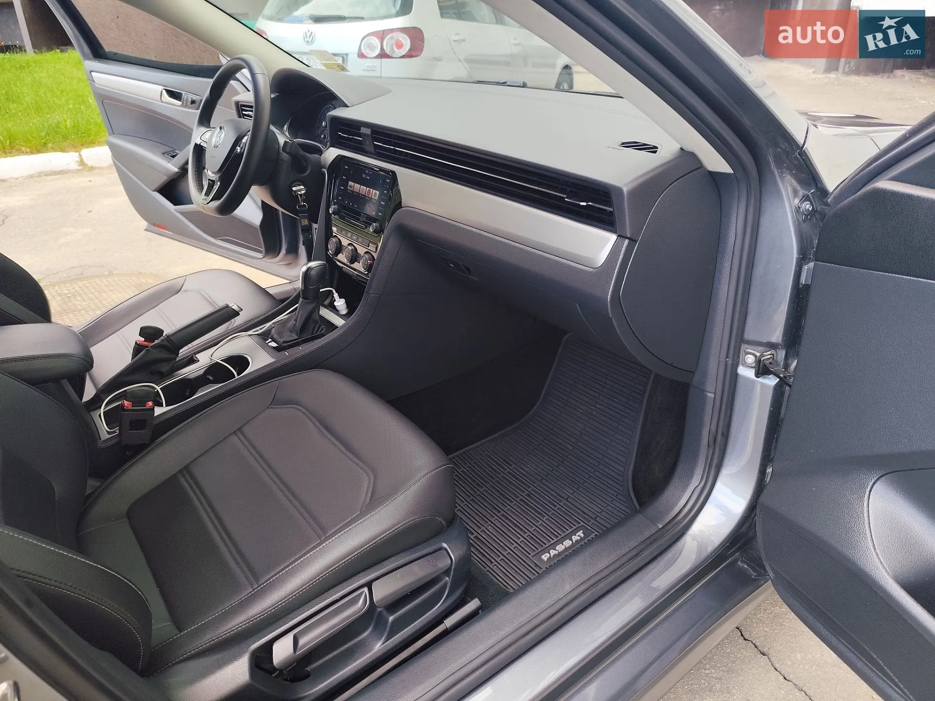 2021 Volkswagen Passat - мініатюра 17
