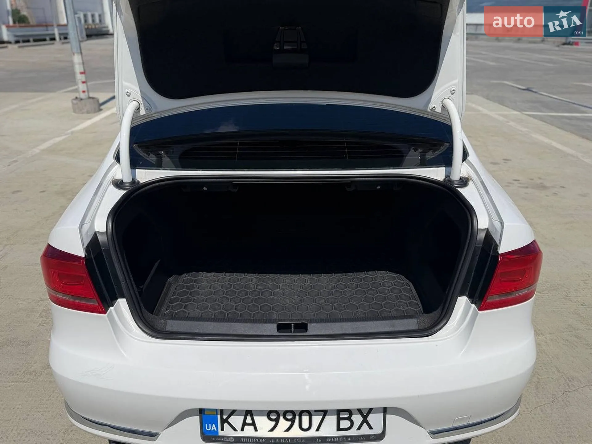2013 Volkswagen Passat - мініатюра 6
