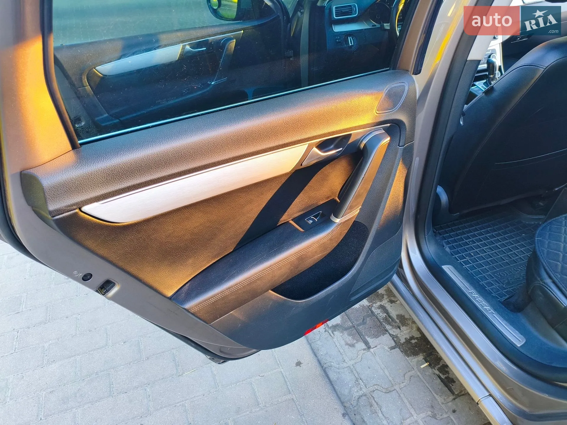 2011 Volkswagen Passat - мініатюра 31
