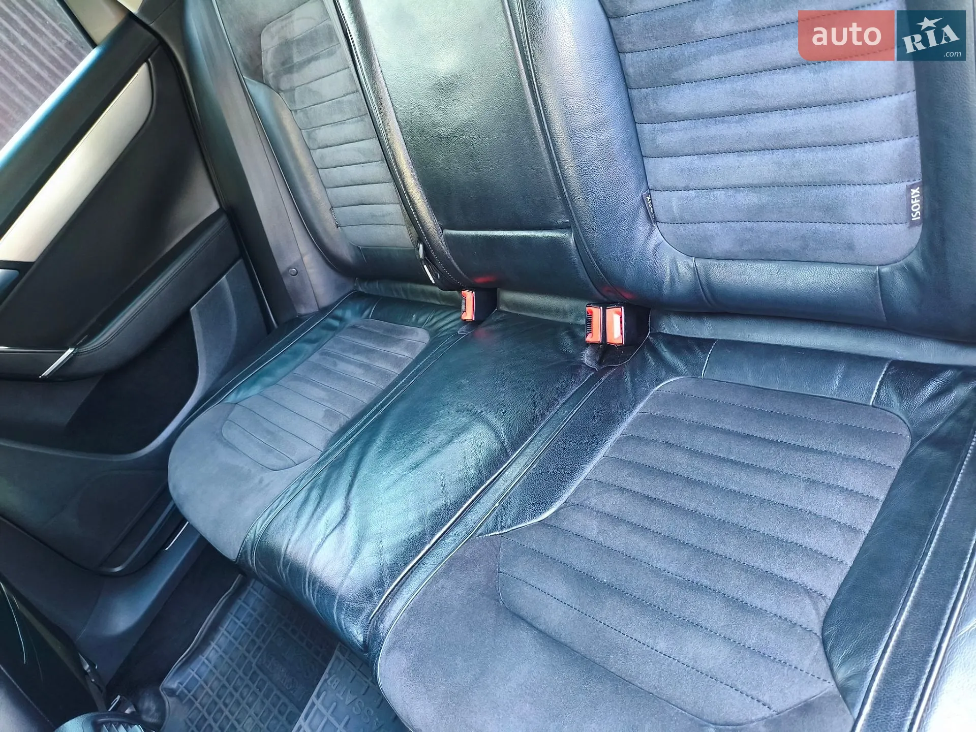 2011 Volkswagen Passat - мініатюра 40