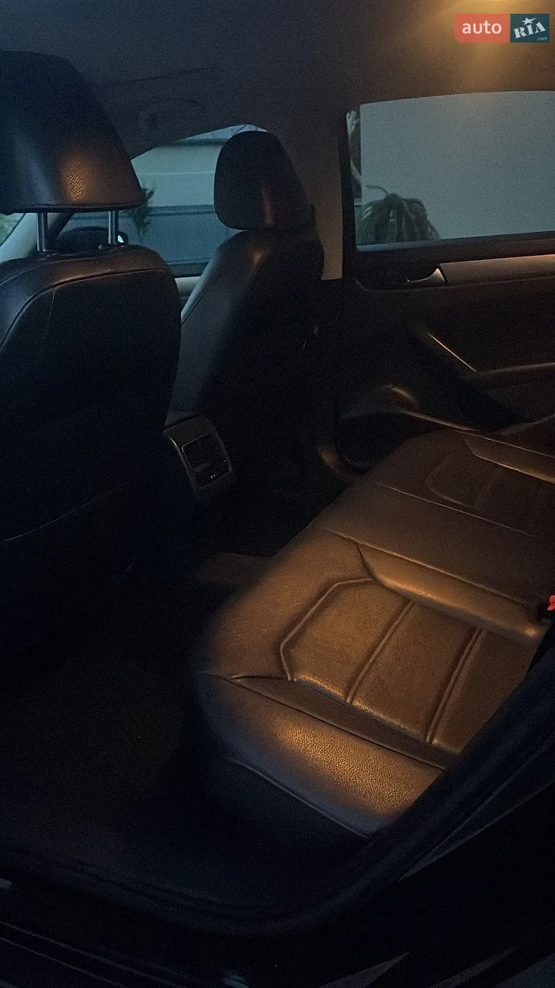 2014 Volkswagen Passat - мініатюра 21