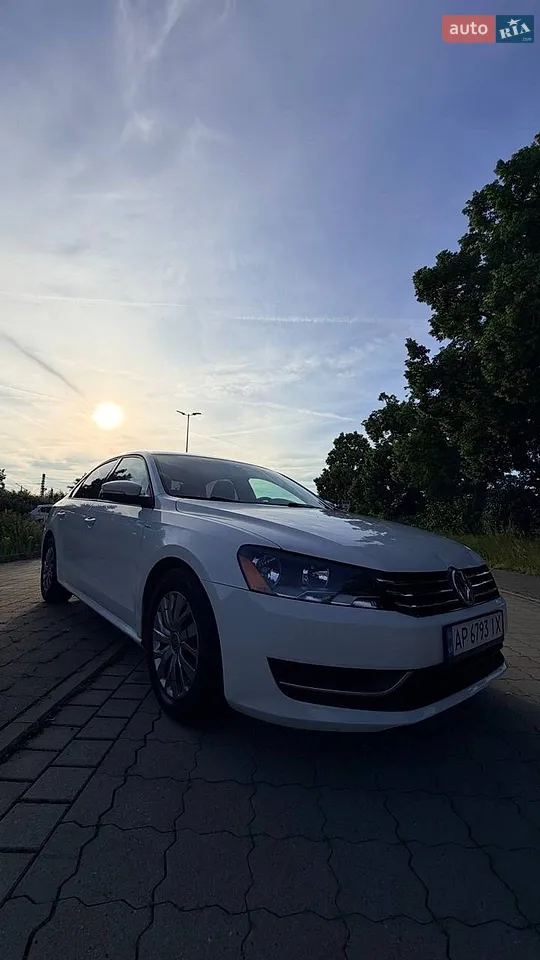 2013 Volkswagen Passat - мініатюра 18