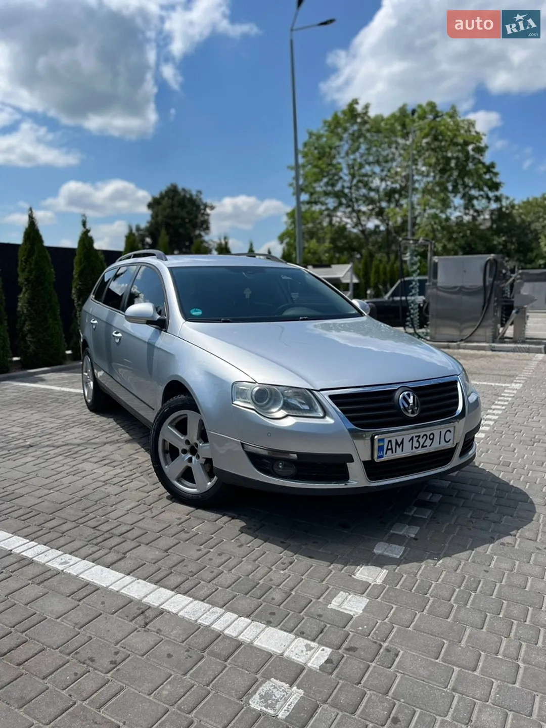 2010 Volkswagen Passat - фото 1