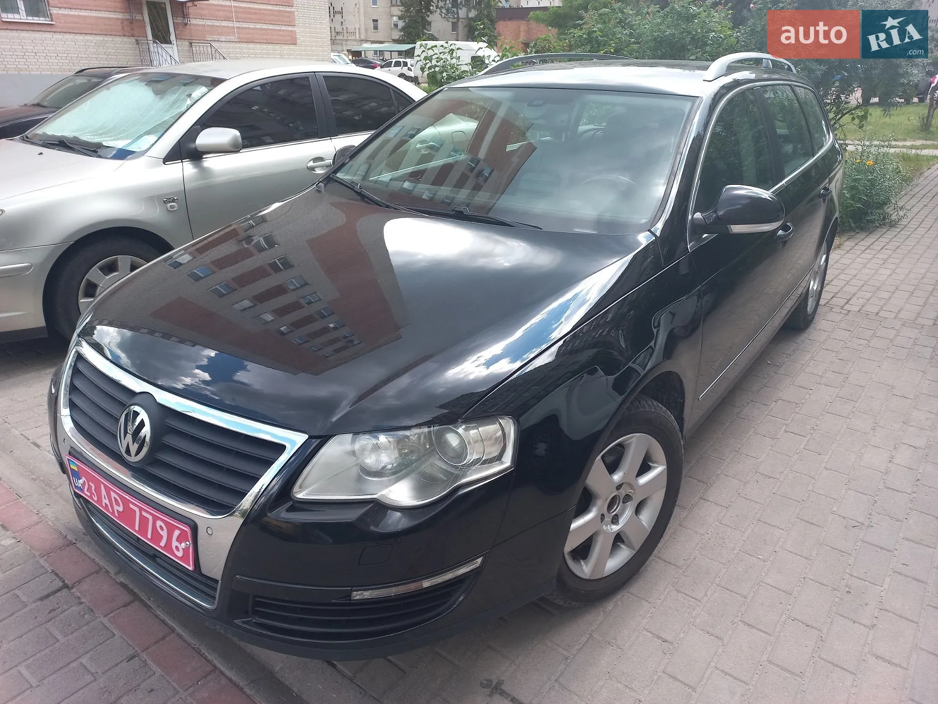 2010 Volkswagen Passat - мініатюра 4