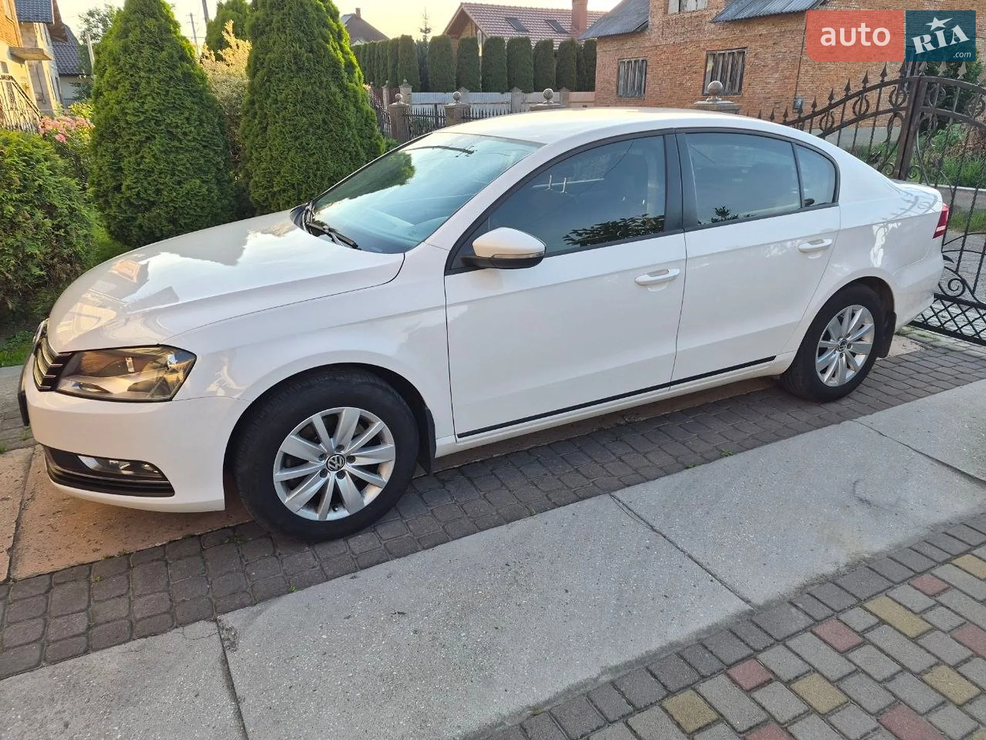 2013 Volkswagen Passat - мініатюра 3