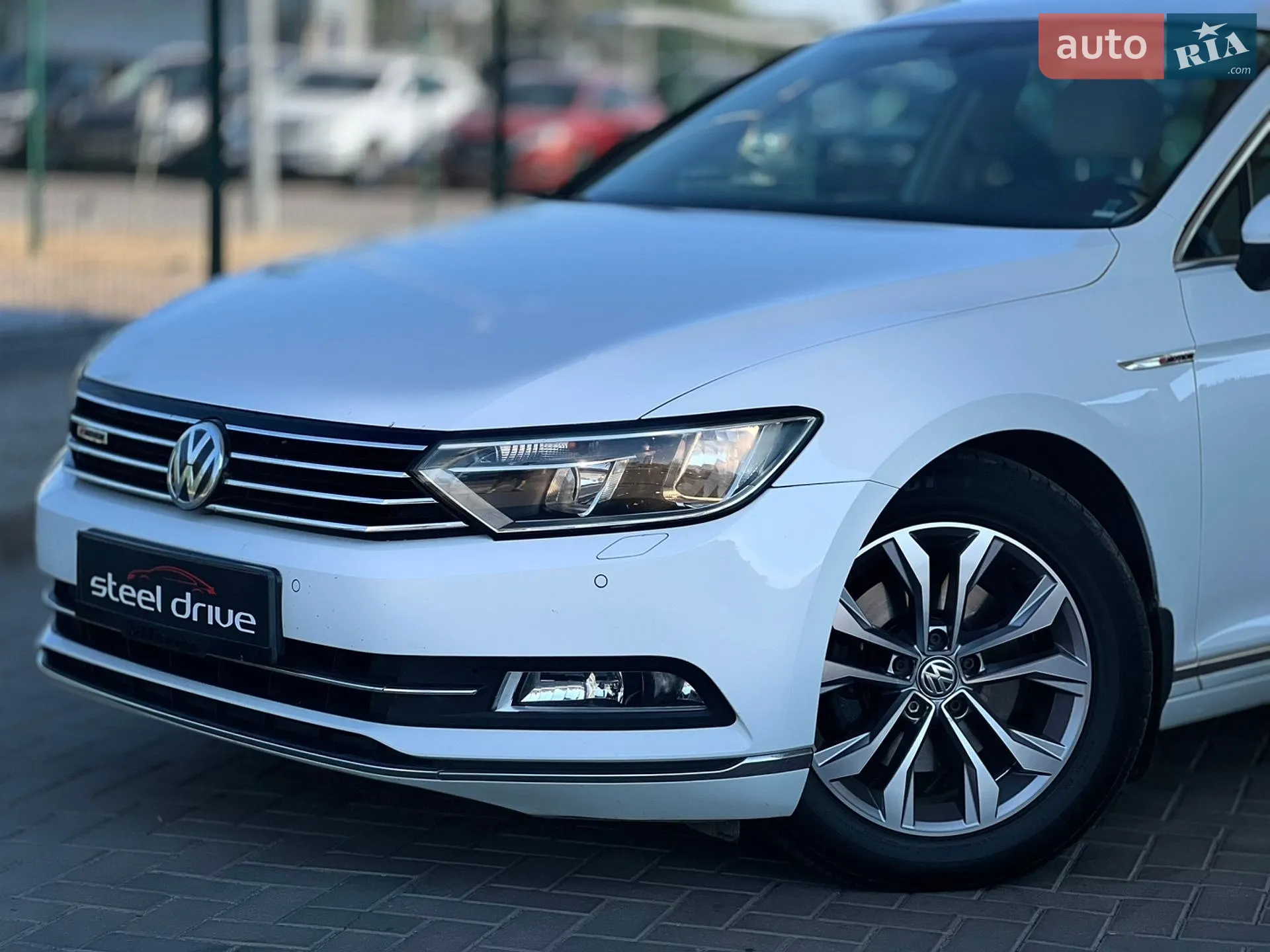 2015 Volkswagen Passat - мініатюра 2