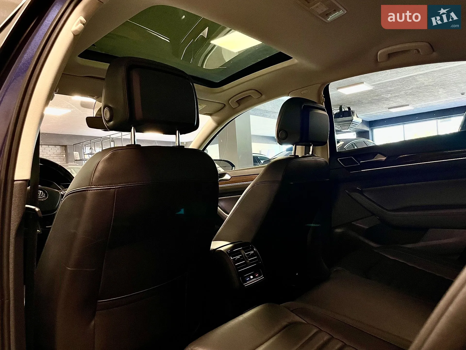 2017 Volkswagen Passat - мініатюра 40