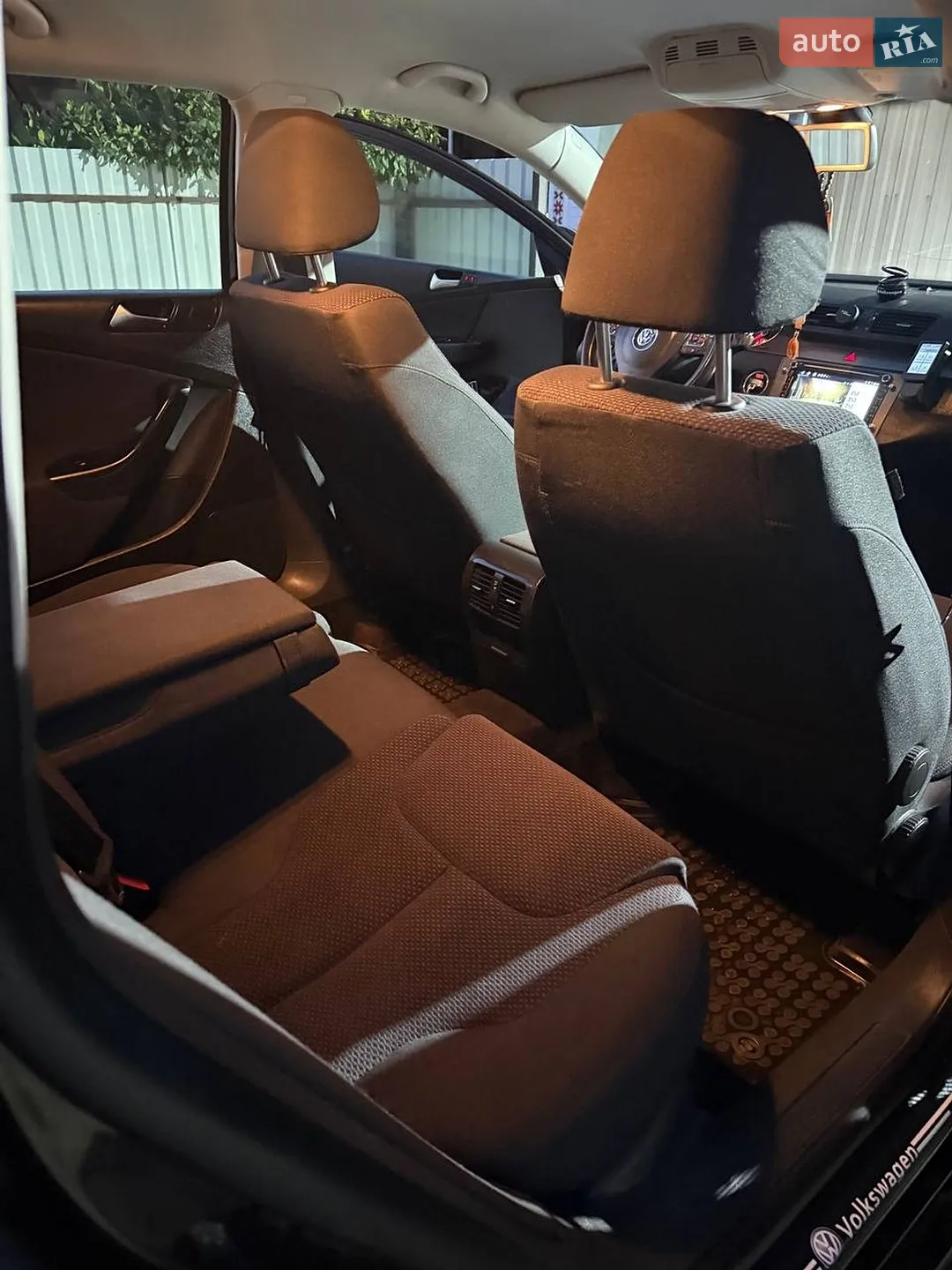 2010 Volkswagen Passat - мініатюра 4