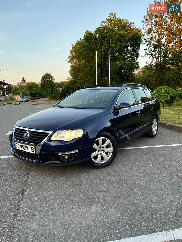 2010 Volkswagen Passat - мініатюра 21