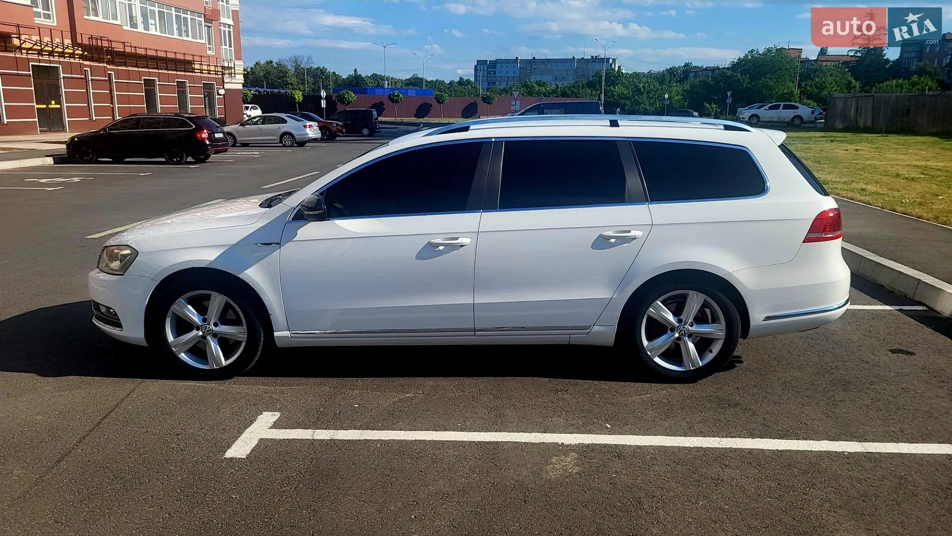 2013 Volkswagen Passat - мініатюра 2