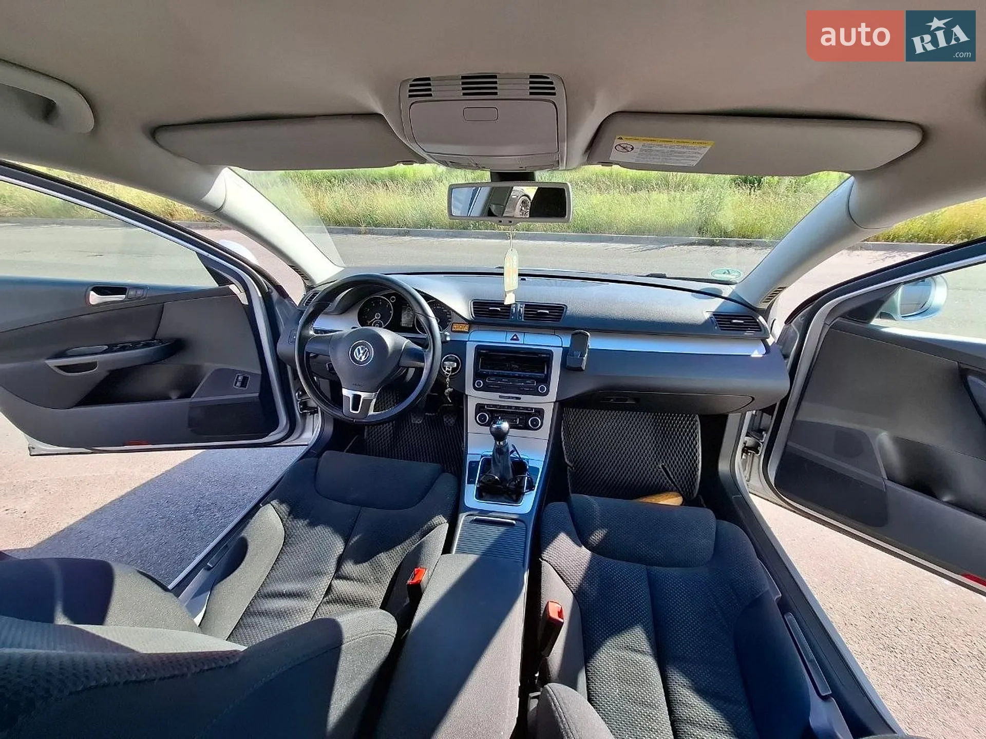 2010 Volkswagen Passat - мініатюра 7