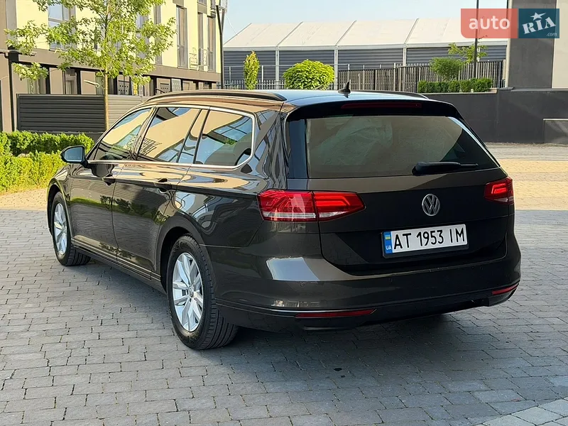 Volkswagen Passat 2017 VIN WVWZZZ3CZJE117175 фото оголошення 11 з 116