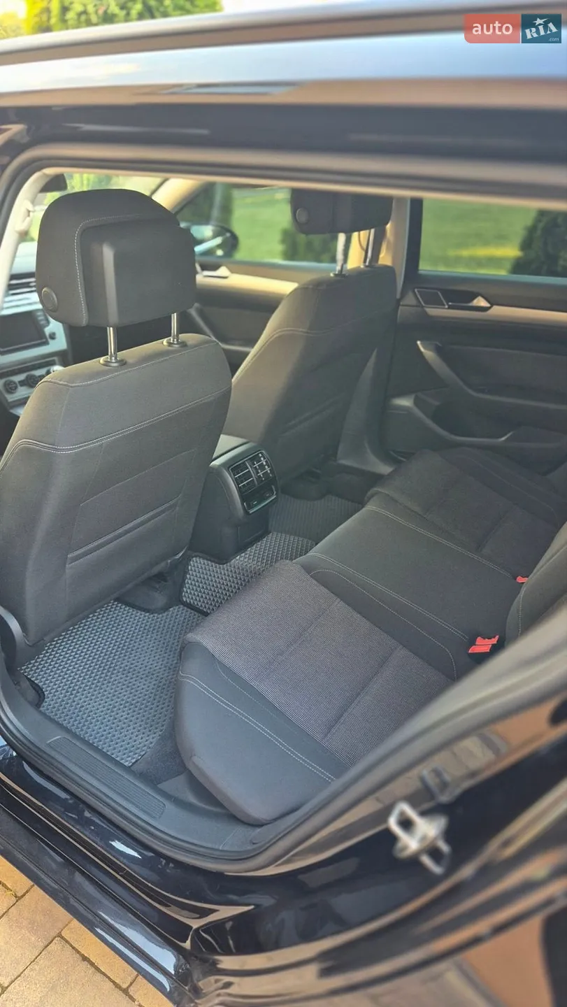 2015 Volkswagen Passat - мініатюра 9