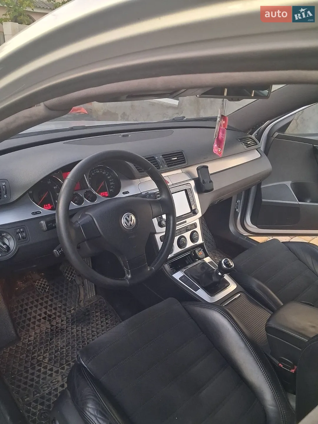 Volkswagen Passat 2005 VIN WVWZZZ3CZ6P005129 фото оголошення 8 з 15