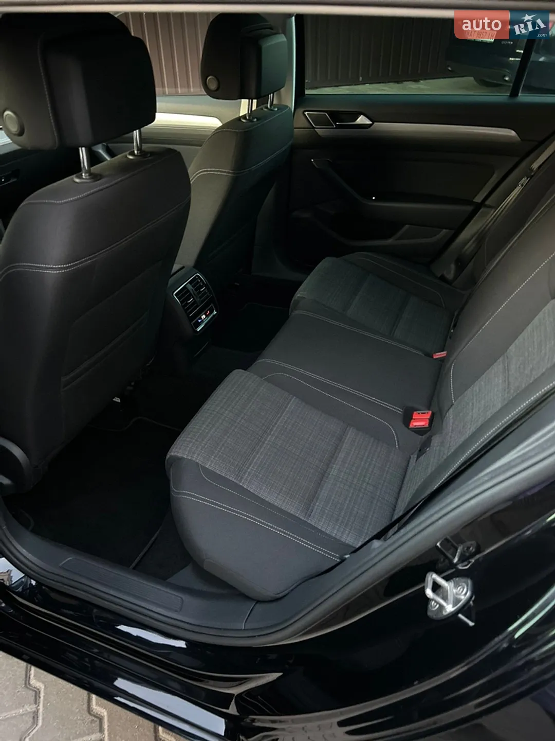 2022 Volkswagen Passat - мініатюра 32