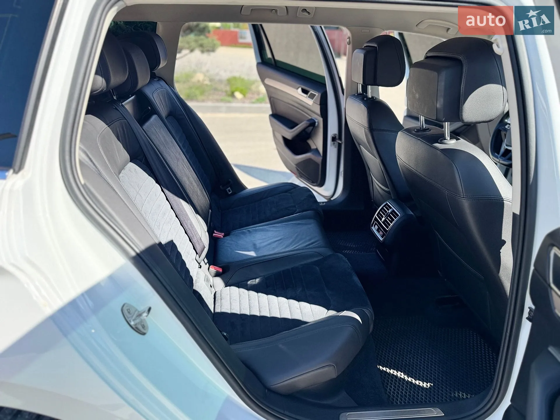 2018 Volkswagen Passat - мініатюра 17