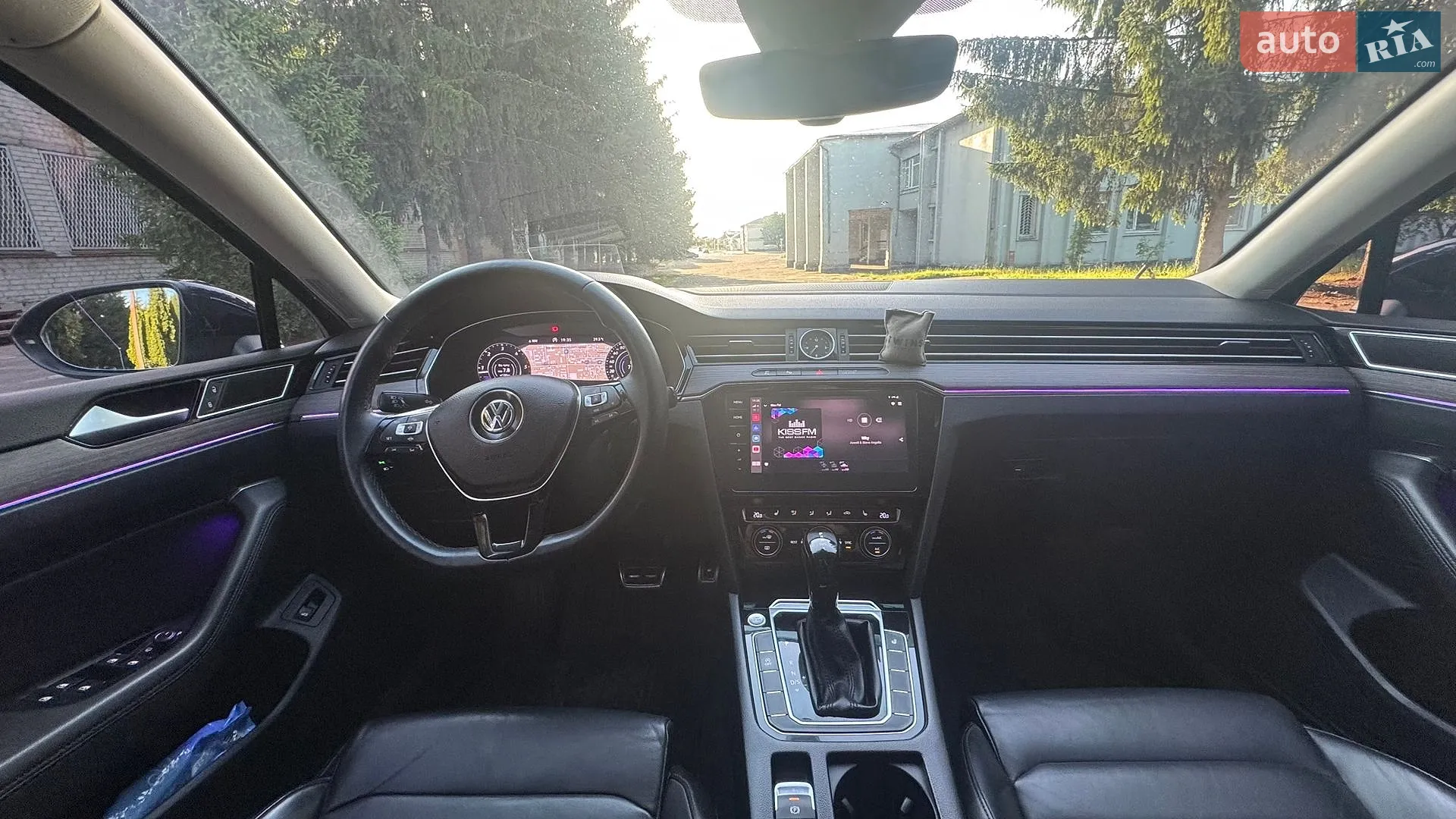 Volkswagen Passat 2019 VIN WVWZZZ3CZKE076451 фото оголошення 8 з 18