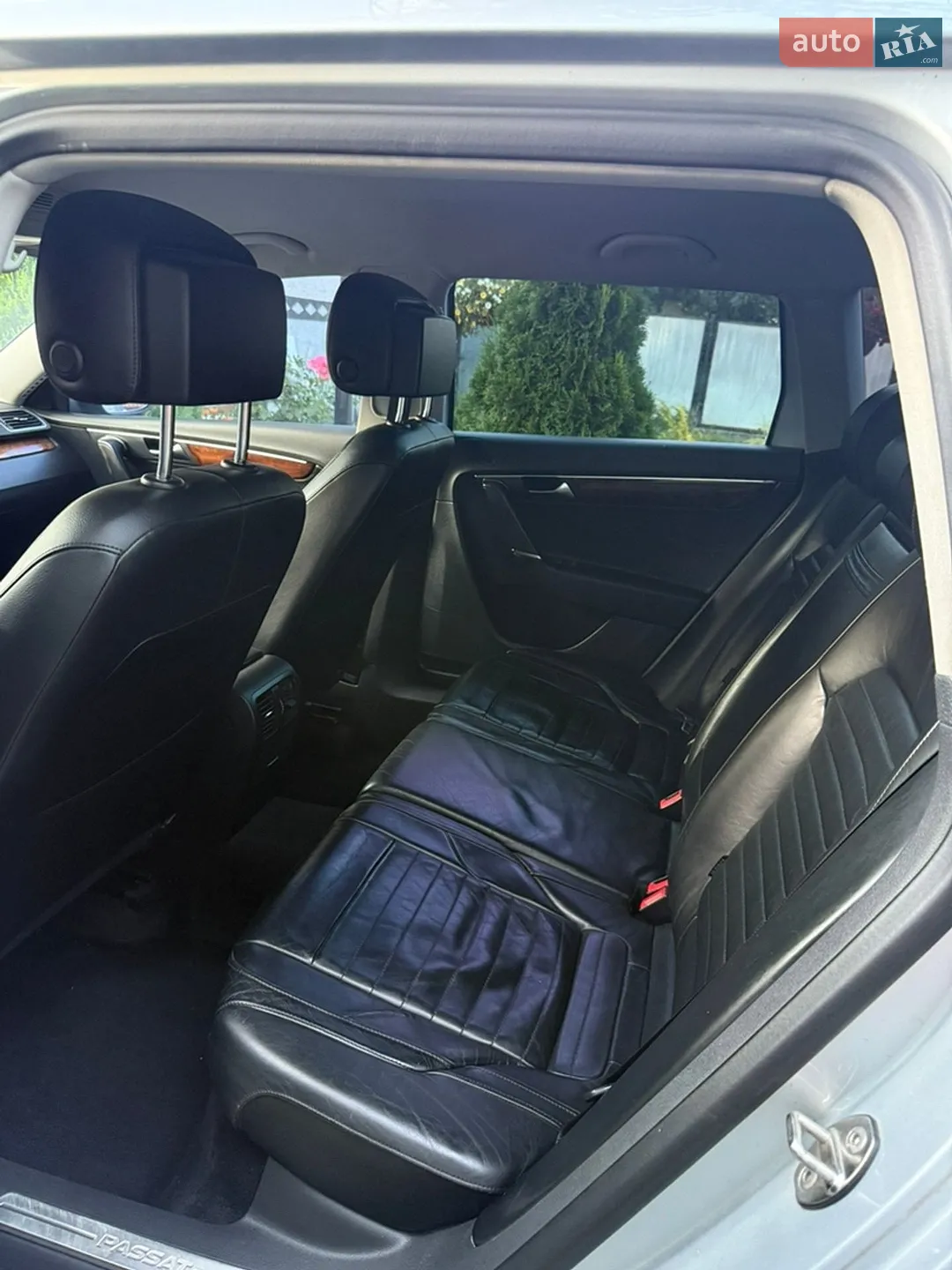 2010 Volkswagen Passat - мініатюра 10