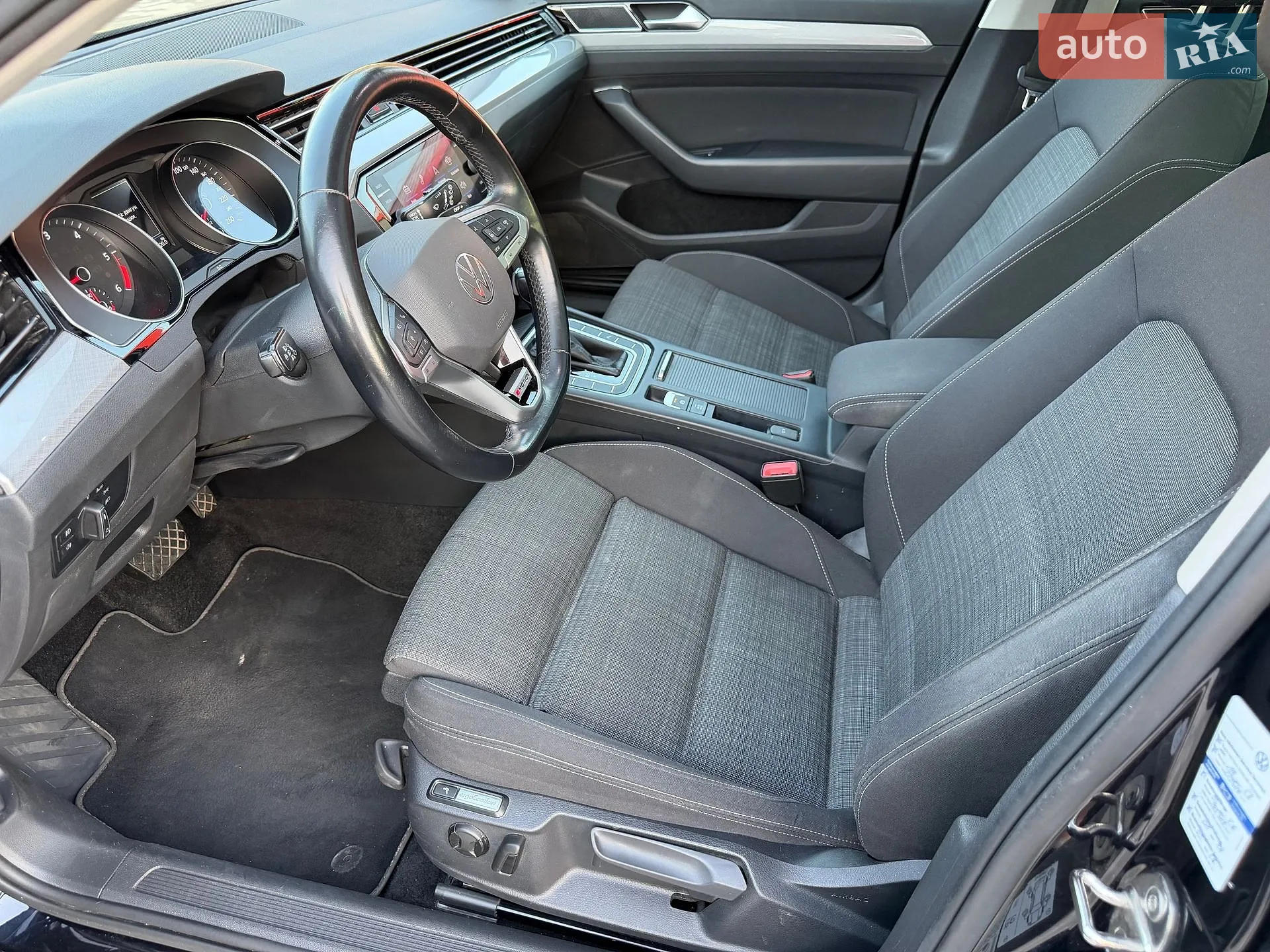 2022 Volkswagen Passat - мініатюра 24