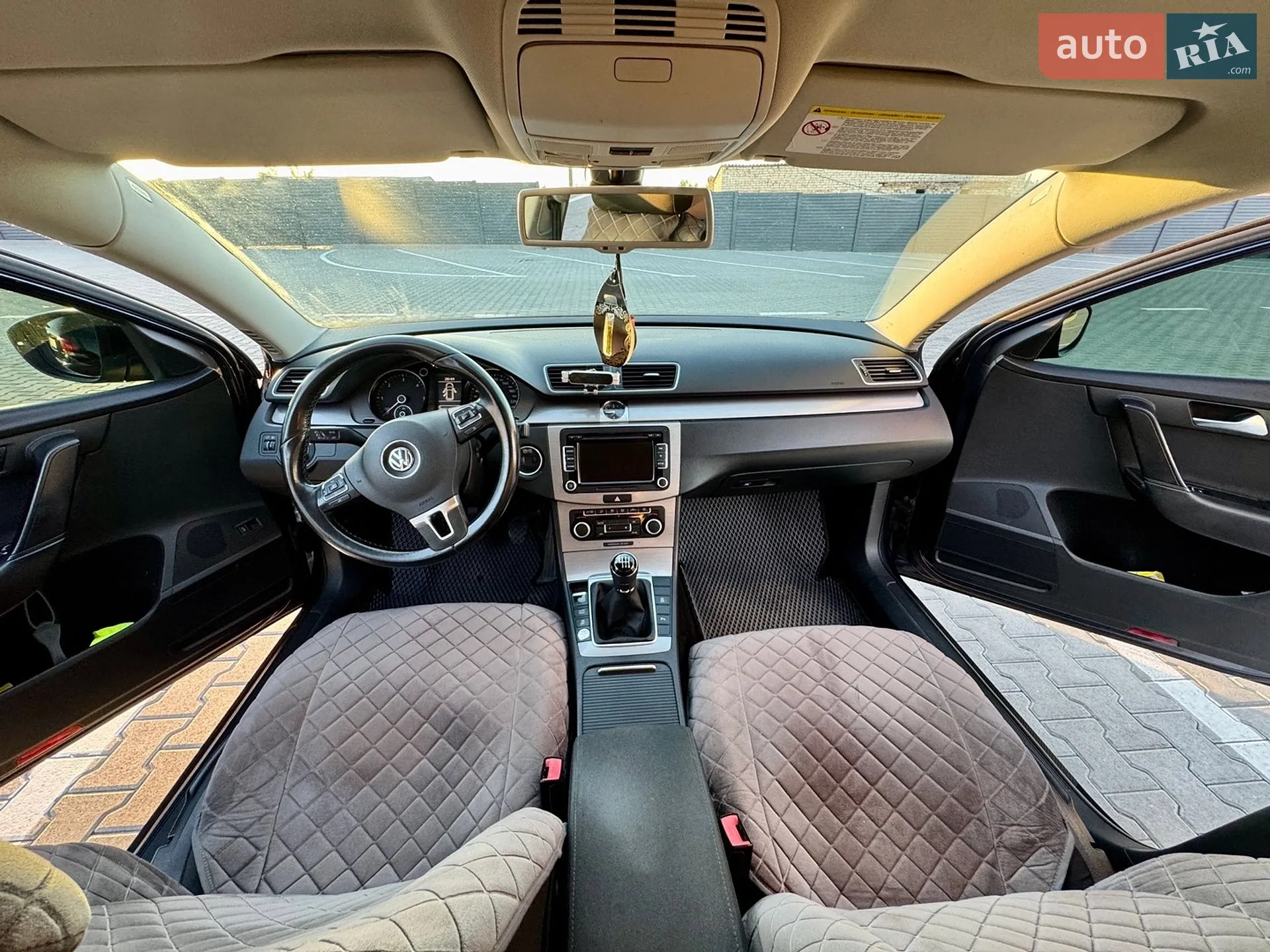 2011 Volkswagen Passat - мініатюра 9