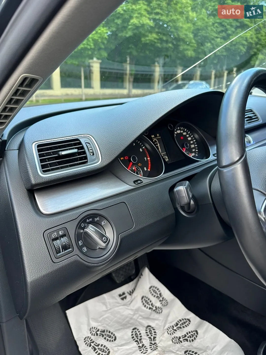 2011 Volkswagen Passat - мініатюра 11