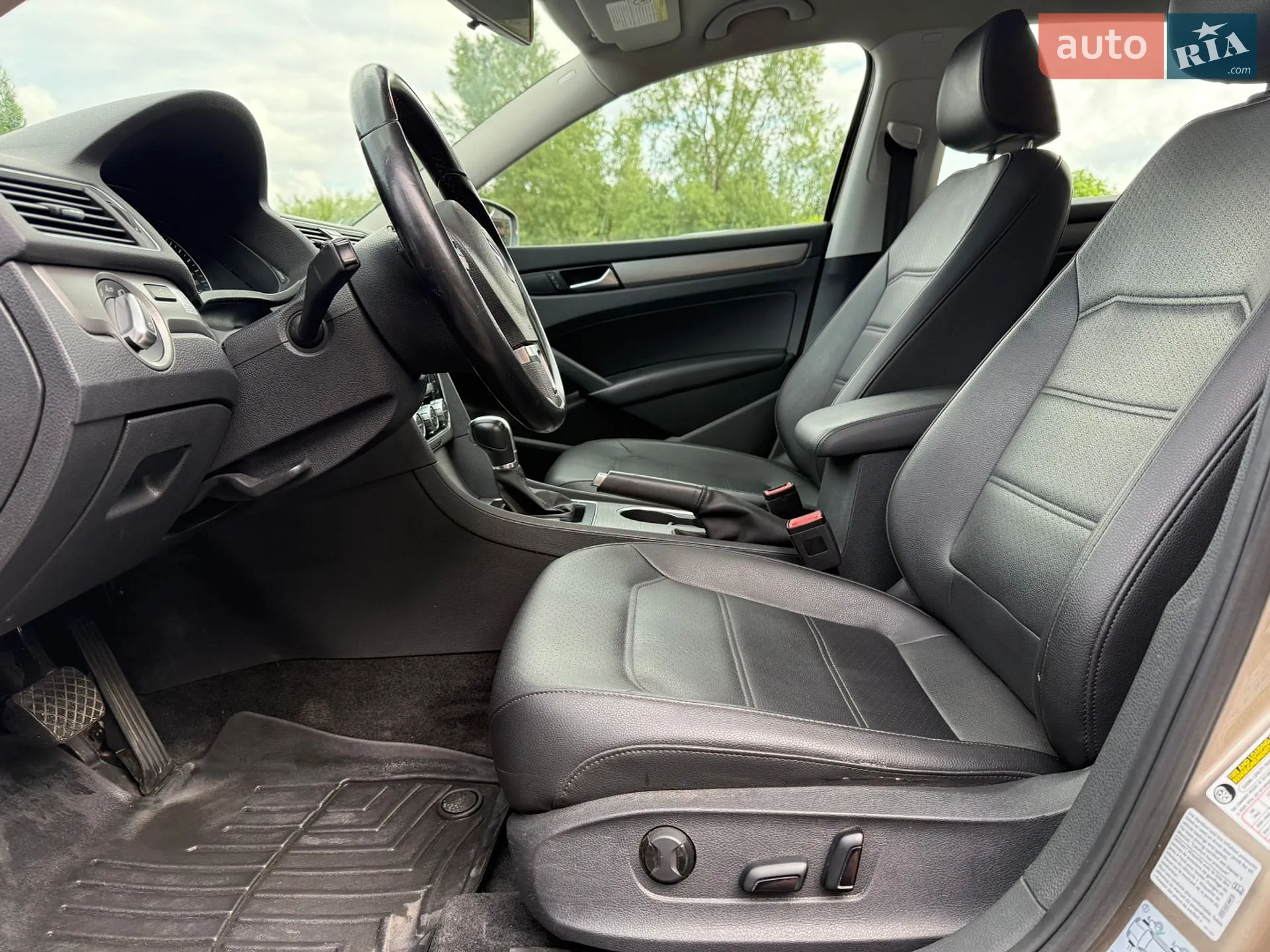 2015 Volkswagen Passat - мініатюра 16