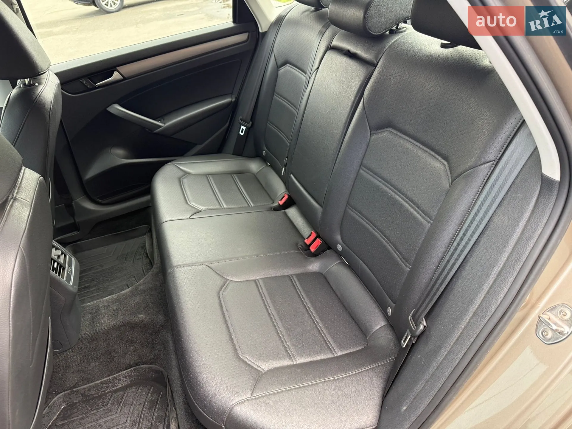 2015 Volkswagen Passat - мініатюра 28